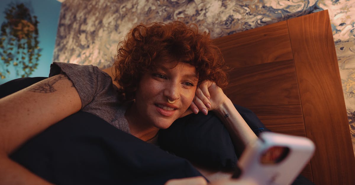 découvrez le monde des artistes tatoueurs, leurs styles uniques, conseils pour choisir le bon tatouage et les tendances actuelles. trouvez l'inspiration et des informations pour votre prochain projet de tatouage.